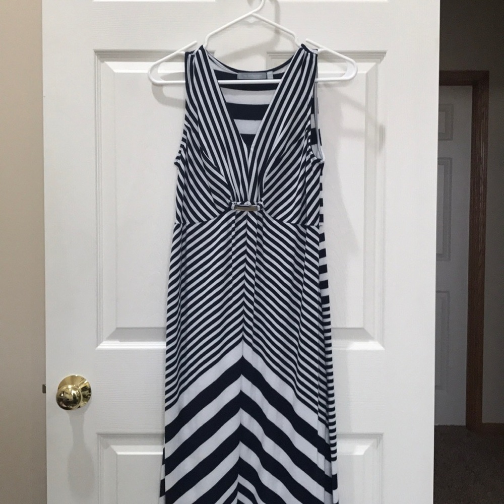 Long Sleeveless Dress by NY Collection